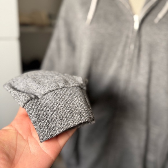 Divided H&M Gray Zip-Up Hoodie Sweatshirt with Front Pockets Size Large - Picture 3 of 7